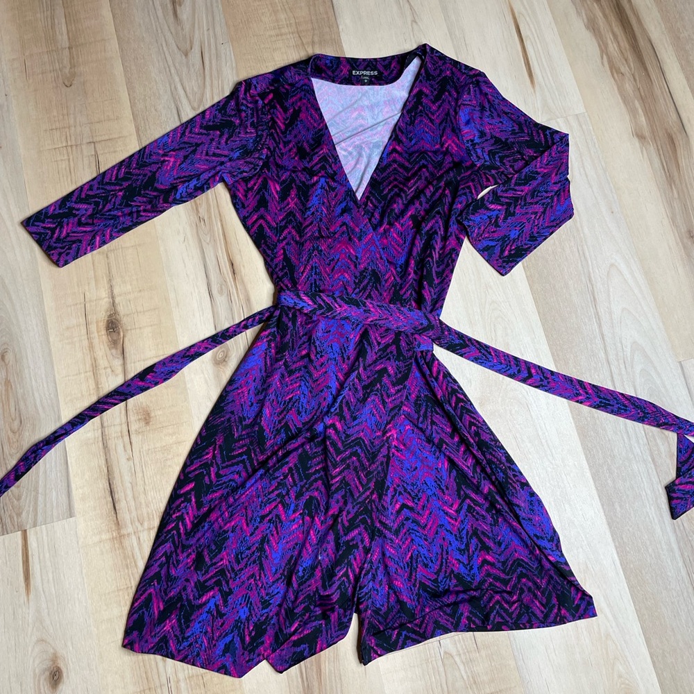 Colorful Low cut wrap dress